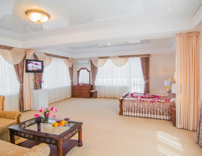 Lux mountain view 2-местный - Отель «Камелот» Малореченское