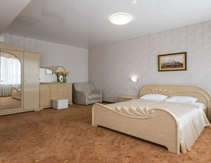 Deluxe 2-местный - Отель «Камелот» Малореченское