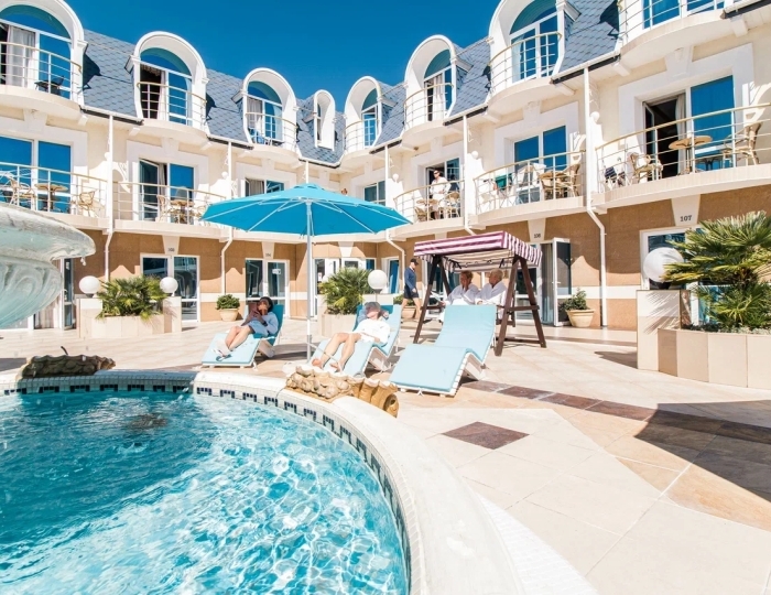 Отель «Камелот» Малореченское