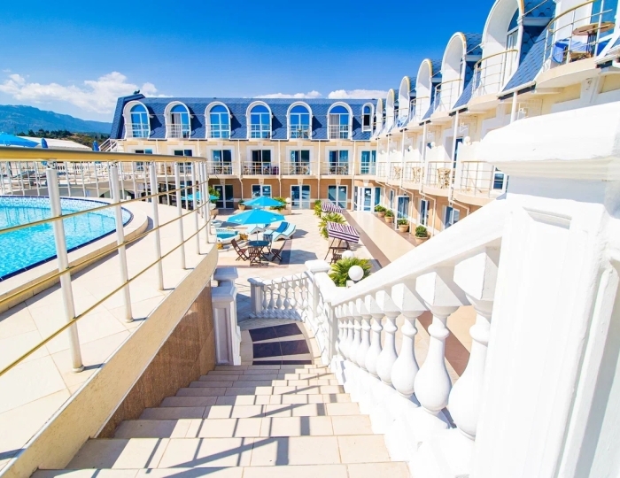 Отель «Камелот» Малореченское