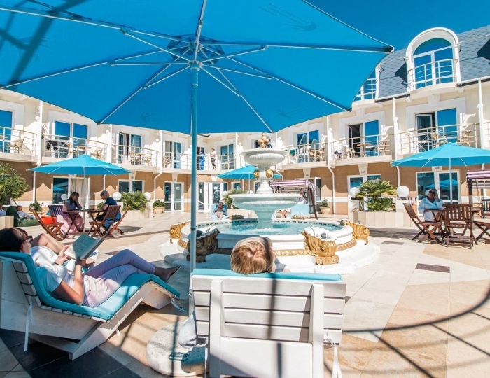 Отель «Камелот» Малореченское